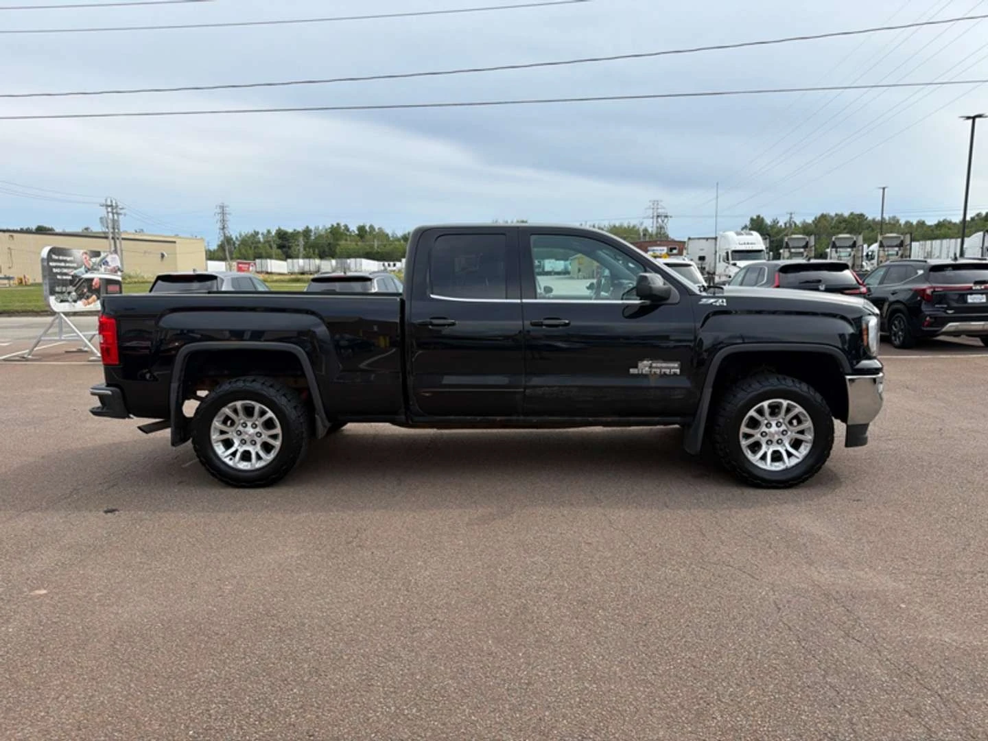 Gmc Sierra, снимка 4 - Автомобили и джипове - 56020294
