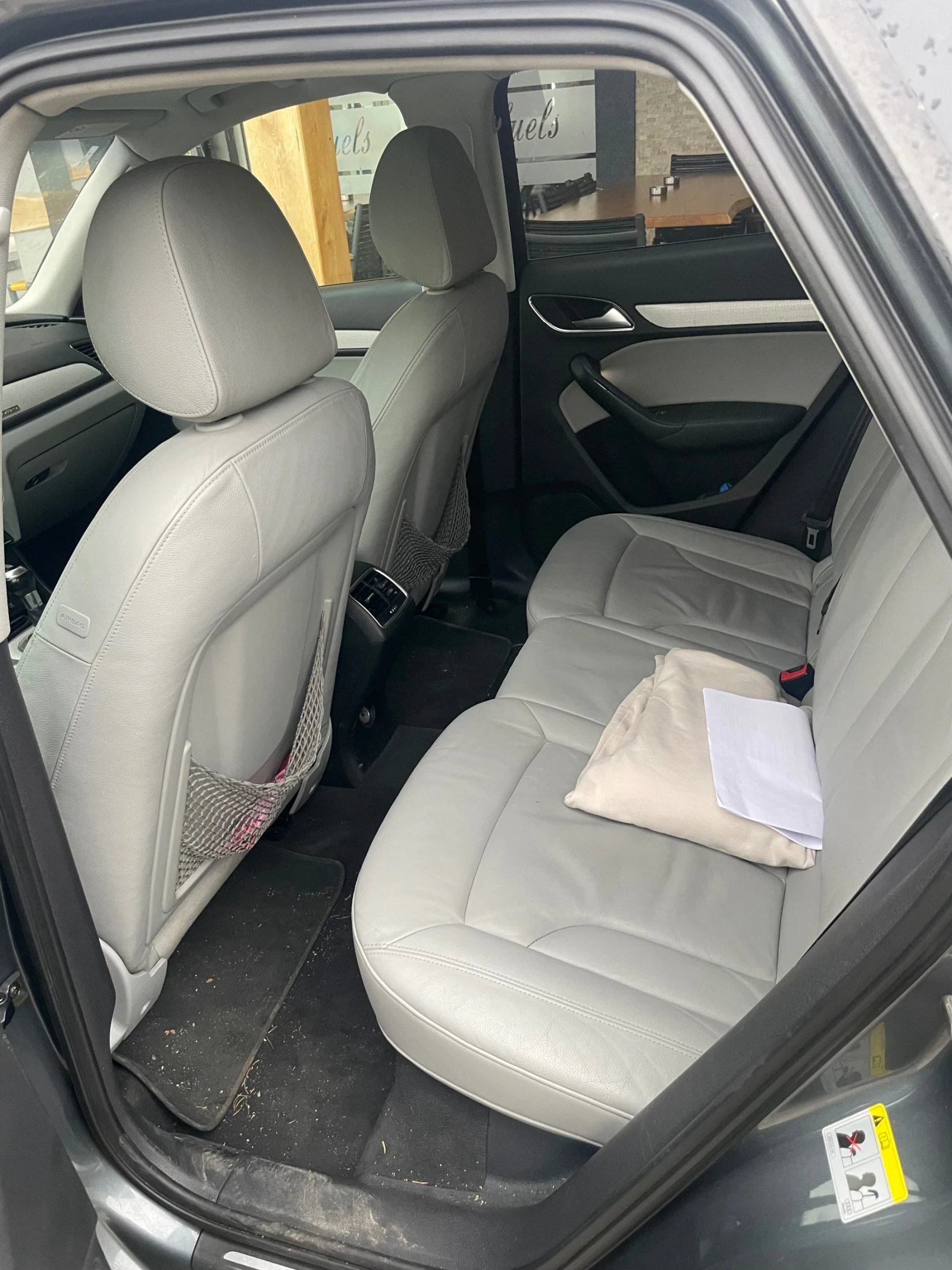 Audi Q3, снимка 6 - Автомобили и джипове - 56744192
