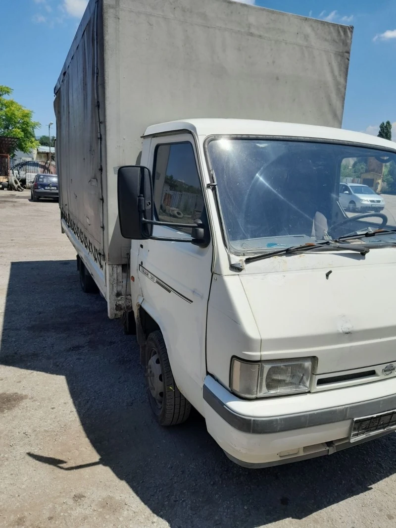 Nissan Trade, снимка 3 - Бусове и автобуси - 47438951