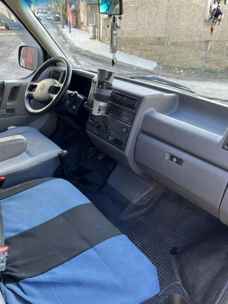 VW T4 2.5 клима 102кс /9 места / 2000г / Мн дб поддържан, снимка 6 - Бусове и автобуси - 52291177