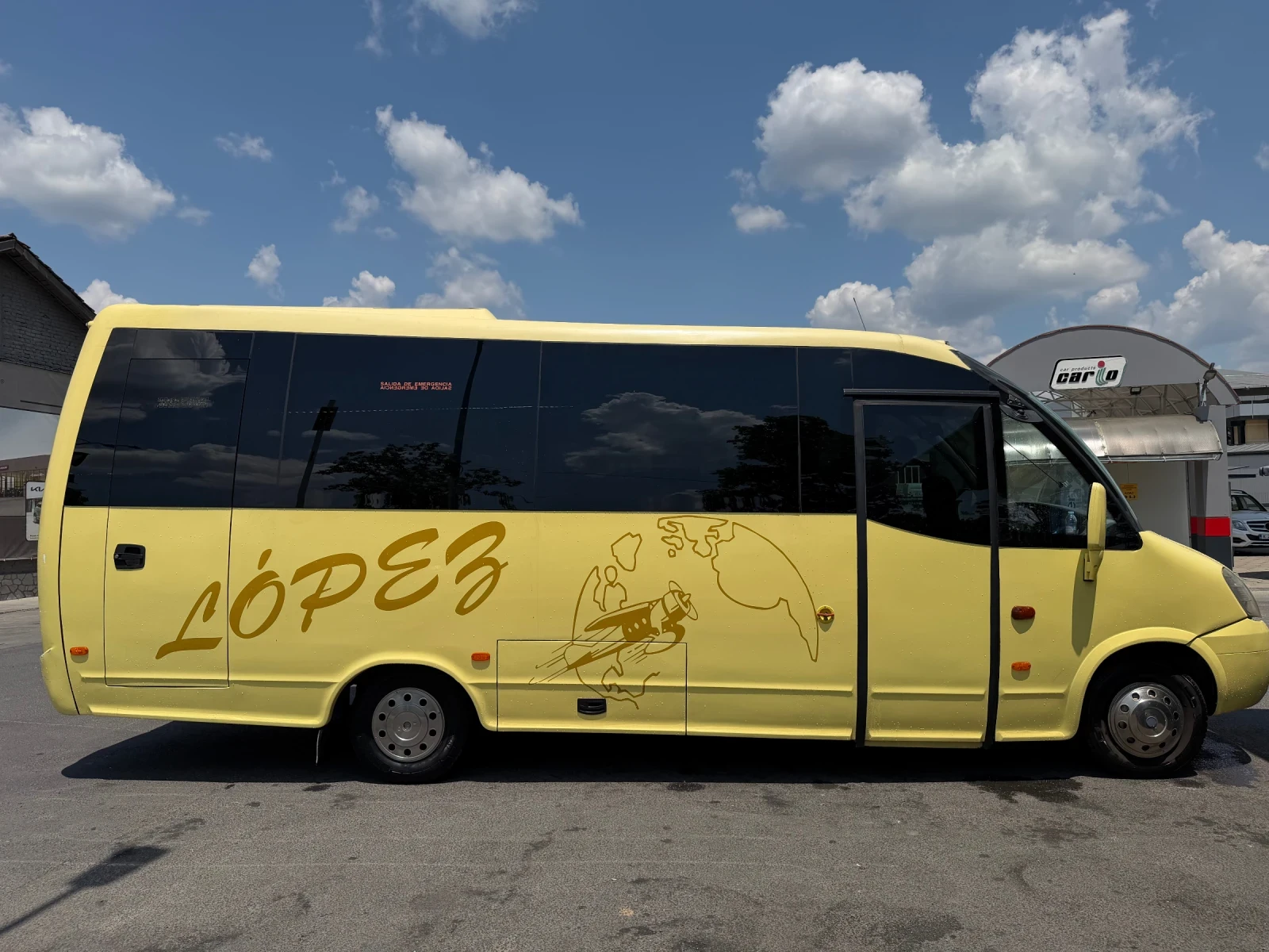 Iveco Daily 65C 29 mesta stiklopaket klima , снимка 2 - Бусове и автобуси - 55065382