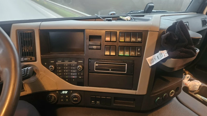 Volvo Fm Fm 13. 420 , снимка 2 - Камиони - 52654077