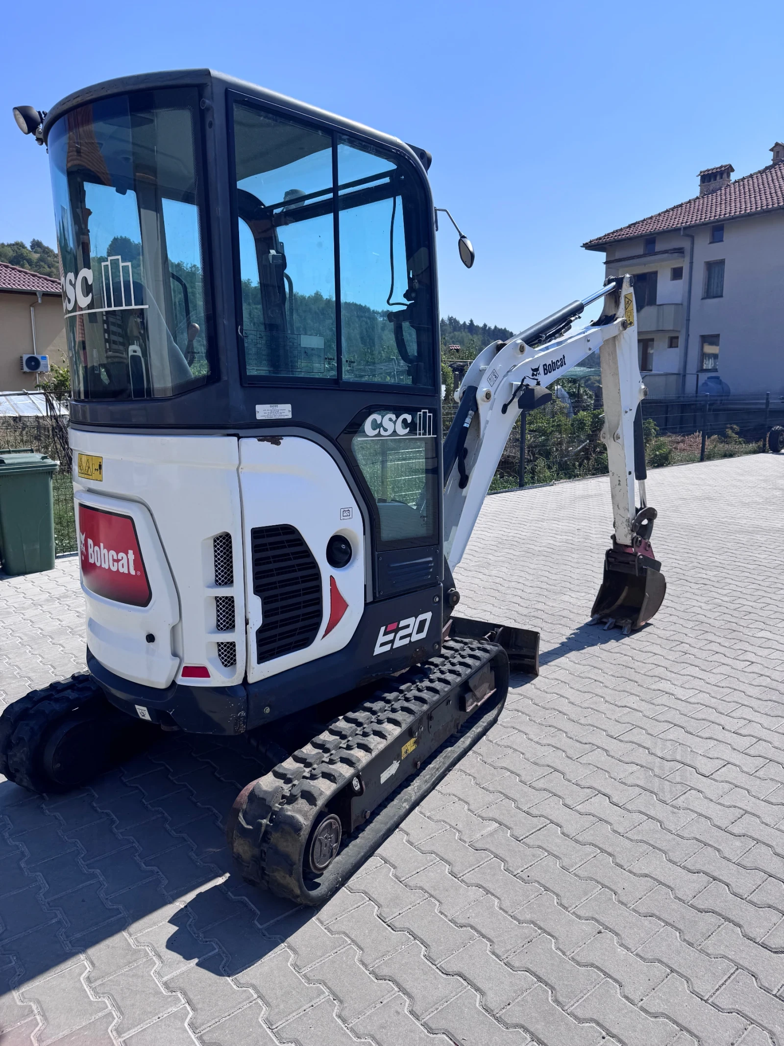 Багер Bobcat E20 - изображение 3