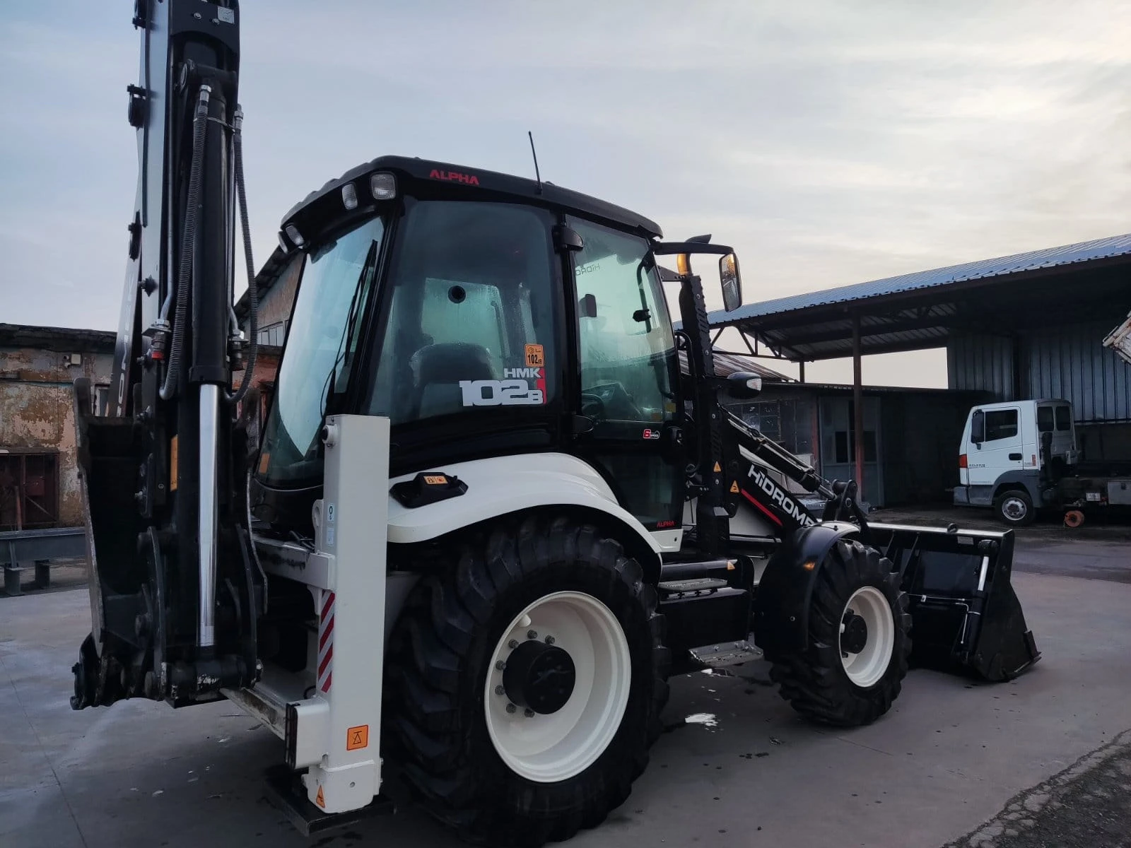 Багер Hidromek HMK 102B, снимка 4 - Индустриална техника - 53734105