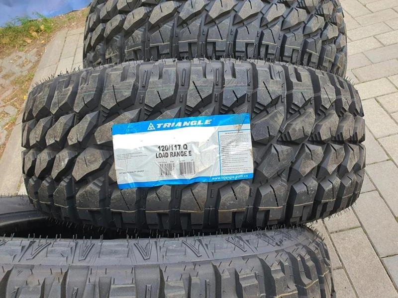 Гуми Всесезонни 235/85R16, снимка 1 - Гуми и джанти - 45649535