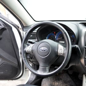 Subaru Impreza 2.0 D, снимка 6 - Автомобили и джипове - 40638130