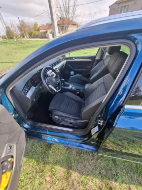 VW Passat ELEGANCE* FACE* DISTRONIC* ОБСЛУЖЕНА* , снимка 15