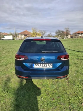VW Passat ELEGANCE* FACE* DISTRONIC* ОБСЛУЖЕНА* , снимка 10