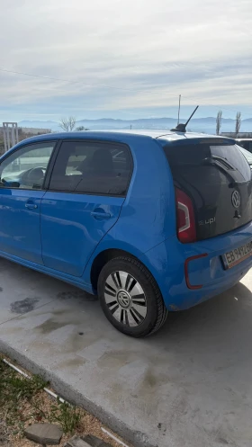 VW Up - 9500 € / 18580.38 лв. - 53867943 2