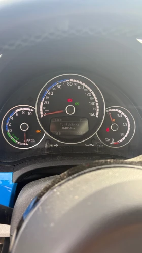 VW Up - 9500 € / 18580.38 лв. - 53867943 10