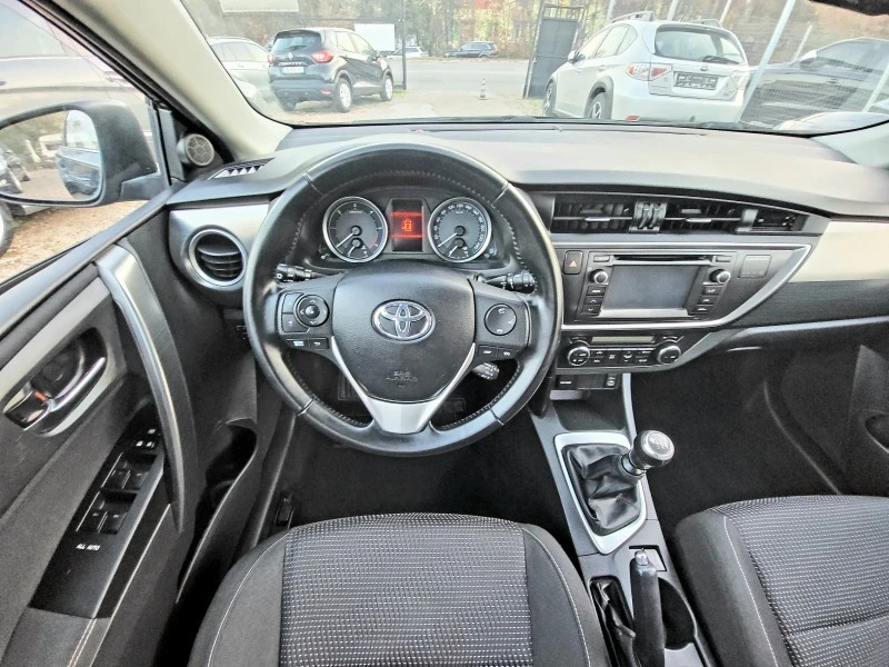 Toyota Auris 2.0 D4D / NAVY / KEYLESS / КАМЕРА /, снимка 14 - Автомобили и джипове - 38671028