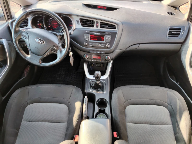 Kia Ceed 1, 6 GDI, снимка 10 - Автомобили и джипове - 47884361