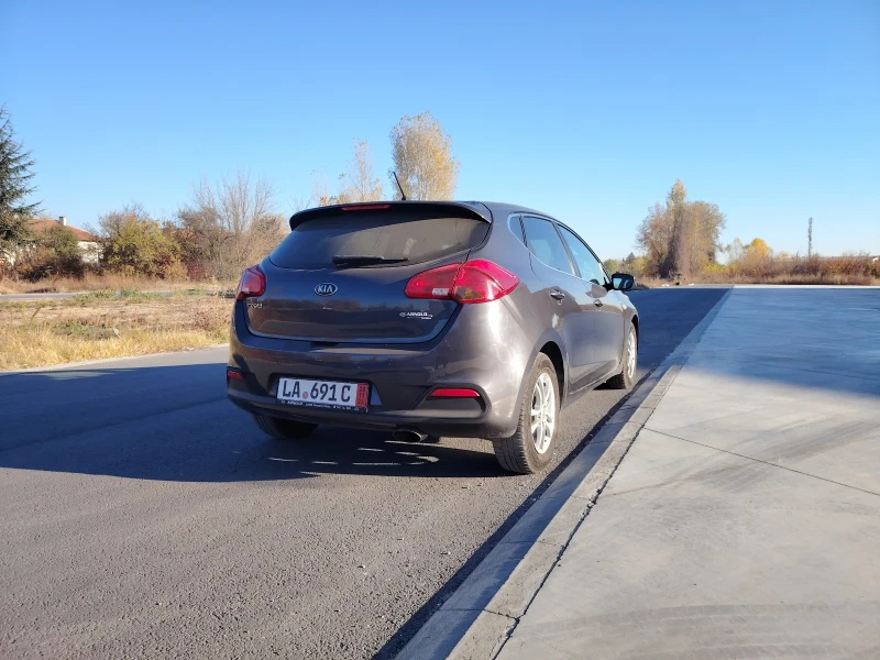 Kia Ceed 1, 6 GDI, снимка 6 - Автомобили и джипове - 47884361