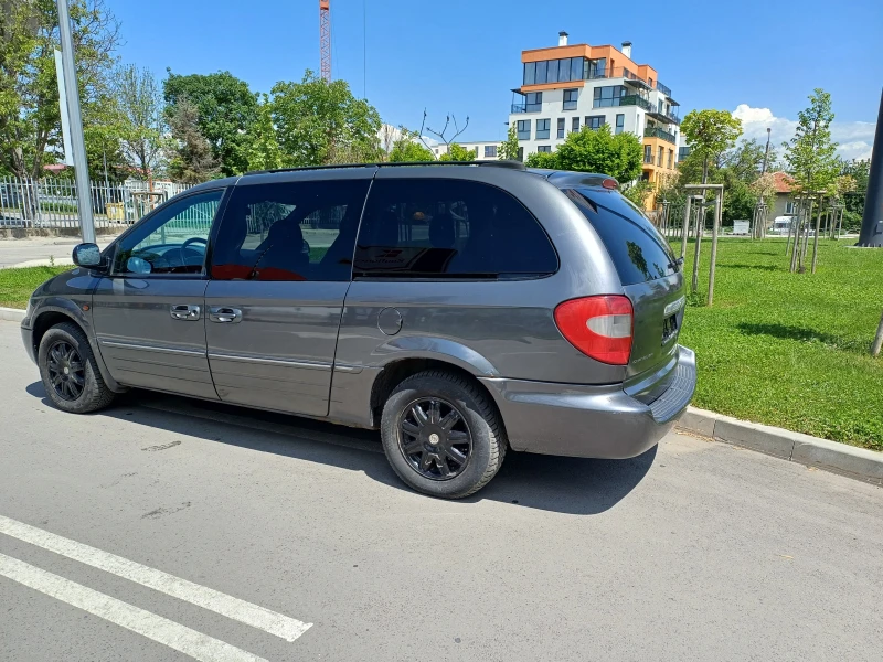 Chrysler Gr.voyager 2.8 CRDI Автоматик , снимка 3 - Автомобили и джипове - 48292353