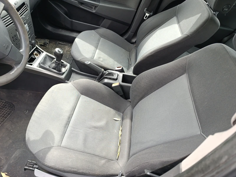 Opel Astra 1.3CDTI тип мотор Z13DTH, снимка 11 - Автомобили и джипове - 49606868