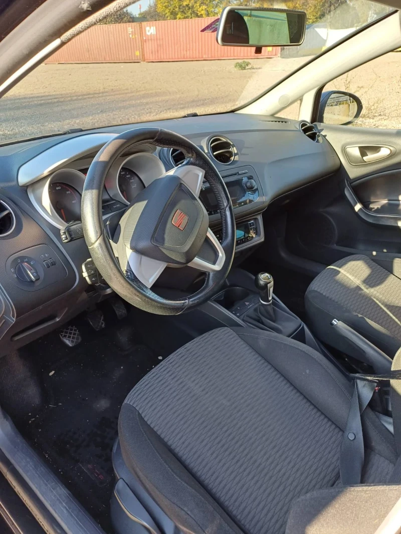 Seat Ibiza TFSI, снимка 5 - Автомобили и джипове - 52032140