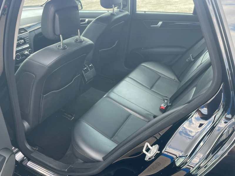 Mercedes-Benz C 200 НОВ ВНОС ИТАЛИЯ, снимка 10 - Автомобили и джипове - 51250940