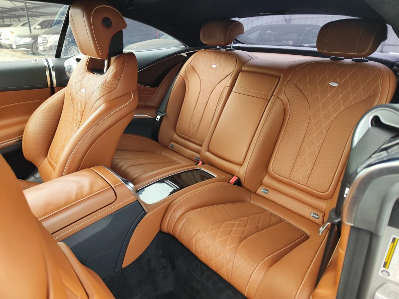Mercedes-Benz S 500 AMG* DESIGNO* 360CAM* SWAROVSKI* PANORAMA* DISTR, снимка 6 - Автомобили и джипове - 51301576