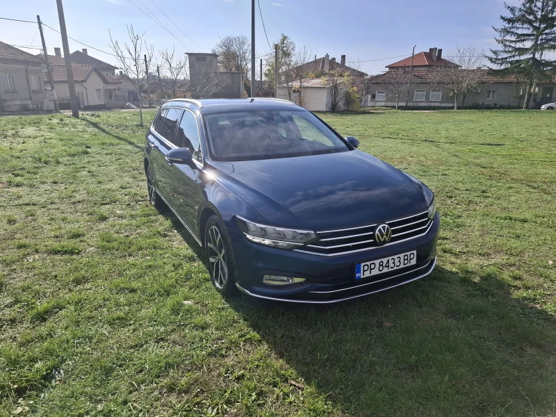 VW Passat ELEGANCE* FACE* DISTRONIC* ОБСЛУЖЕНА* , снимка 6 - Автомобили и джипове - 52387965