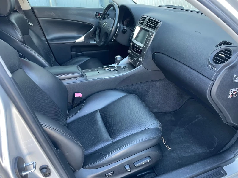 Lexus IS 250, снимка 15 - Автомобили и джипове - 52420786