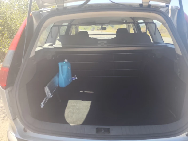 Ford Focus, снимка 8 - Автомобили и джипове - 52676769