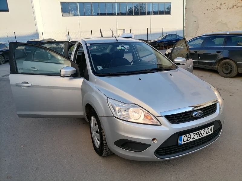 Ford Focus Trend 1.4 benzin, снимка 5 - Автомобили и джипове - 52939454
