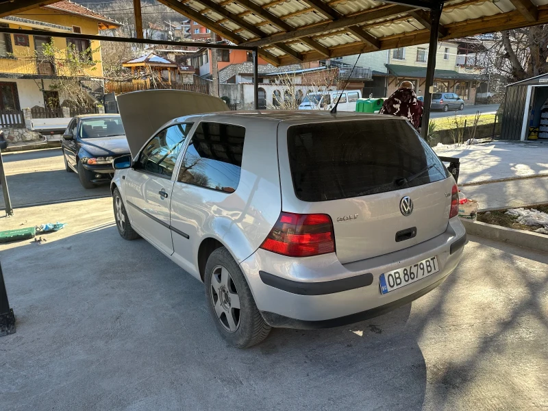 VW Golf 1.9 TDI, снимка 7 - Автомобили и джипове - 52998554