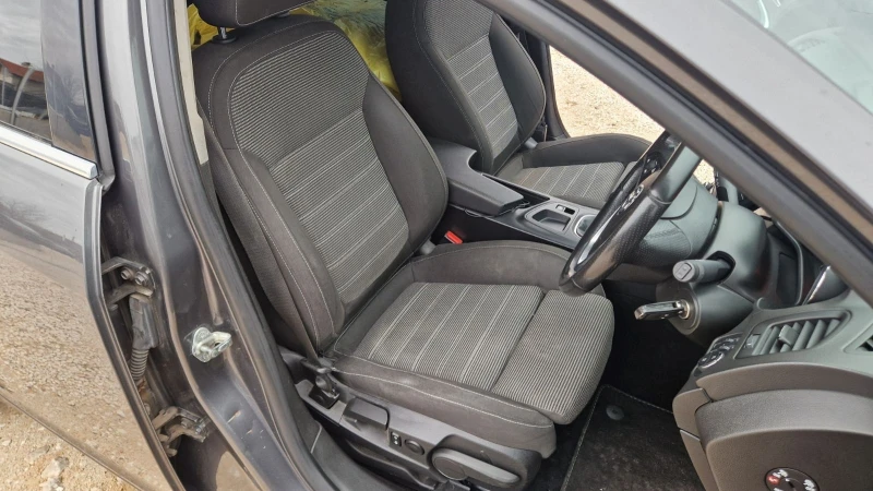Opel Insignia SRi, снимка 10 - Автомобили и джипове - 53099340