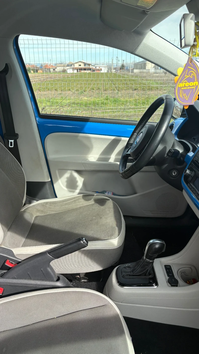 VW Up, снимка 6 - Автомобили и джипове - 53534844