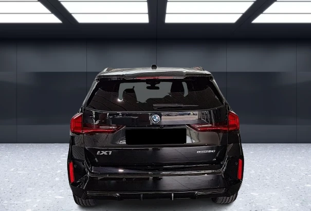 BMW iX1 eDrive20 = M-Sport = Гаранция - изображение 3