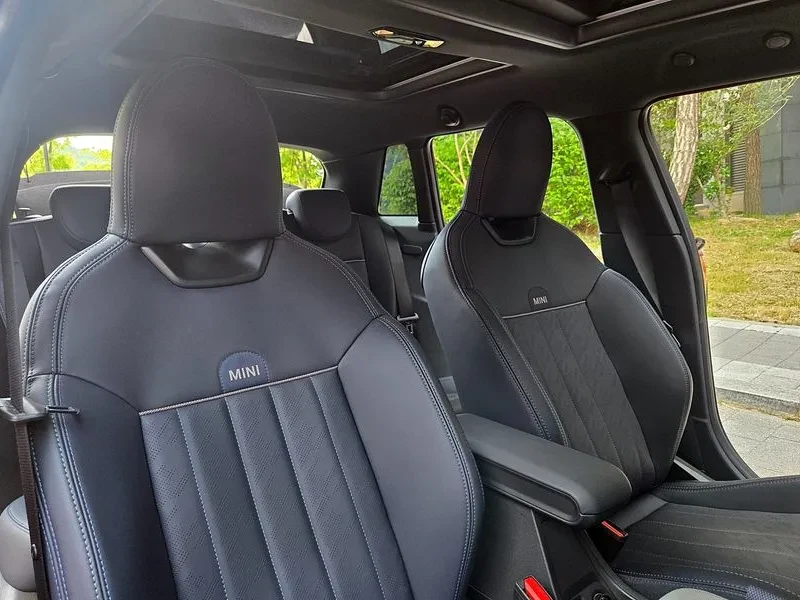 Mini Cooper 4Th Generation 5-Door Favorite, снимка 13 - Автомобили и джипове - 56289080