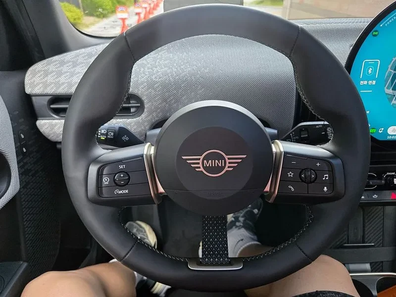 Mini Cooper 4Th Generation 5-Door Favorite, снимка 12 - Автомобили и джипове - 56289080