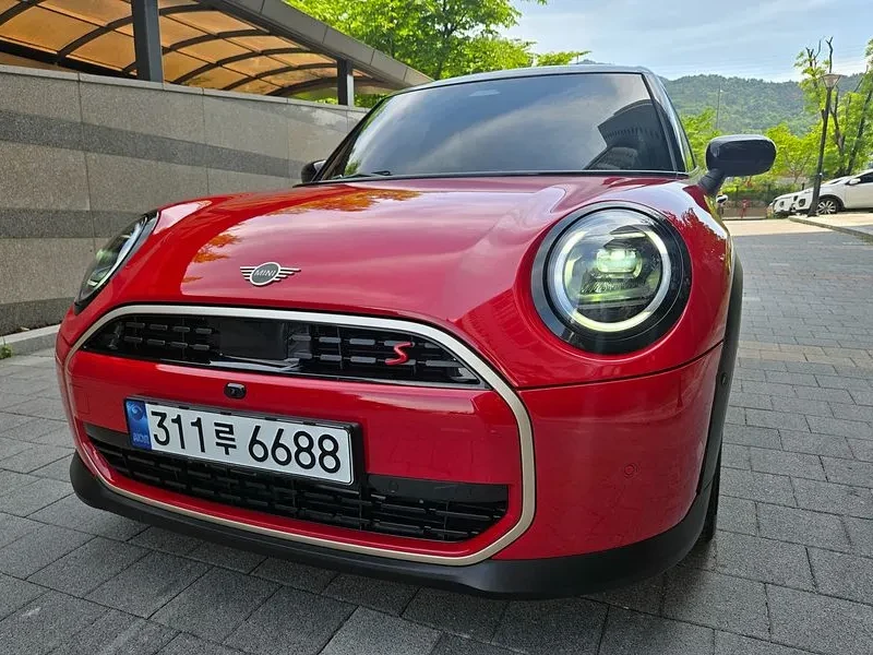 Mini Cooper 4Th Generation 5-Door Favorite