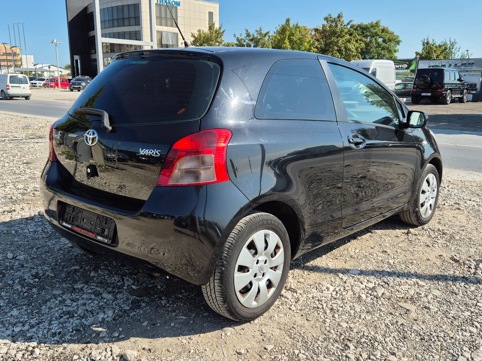 Toyota Yaris 1.3VVT-I - изображение 4