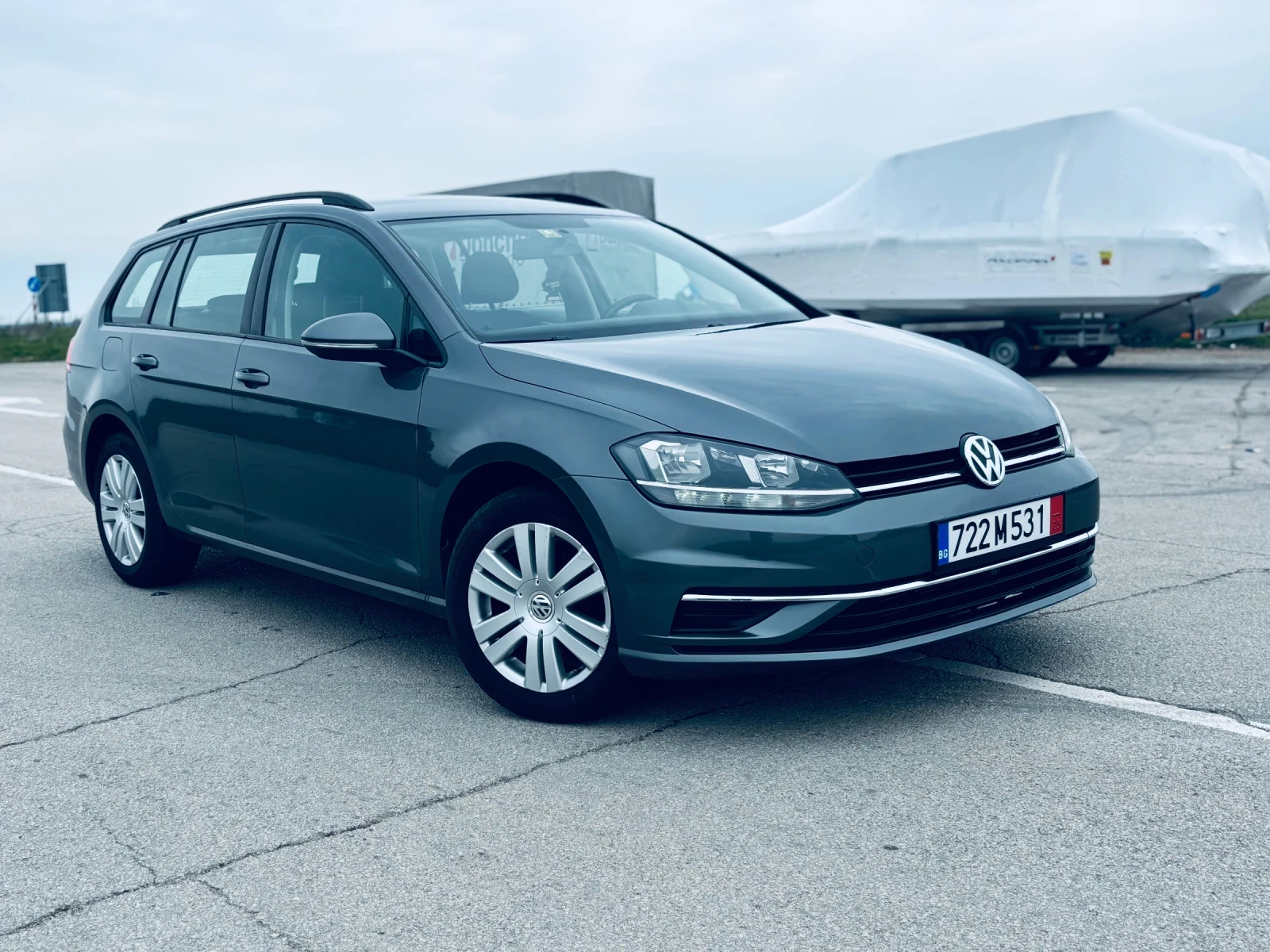 VW Golf 1.6TDI facelift 150хил км - изображение 2