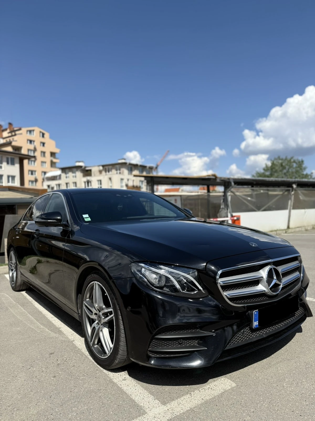 Mercedes-Benz E 220 AMG PACK / ПЛАТЕНО ГОДИШНО КАСКО  - изображение 2