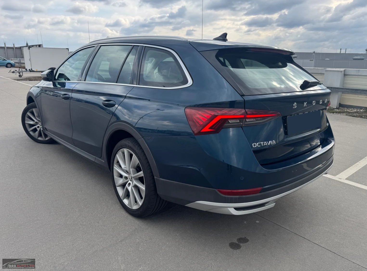 Skoda Octavia SCOUT/150HP/4X4/2.0-TDI/DSG/NAVI/ACC/103e - изображение 4