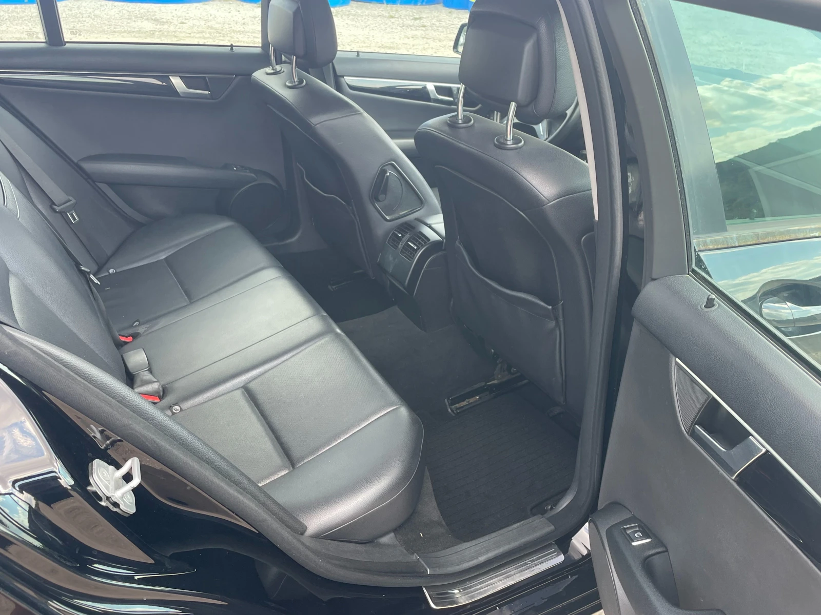 Mercedes-Benz C 200    | Mobile.bg   13