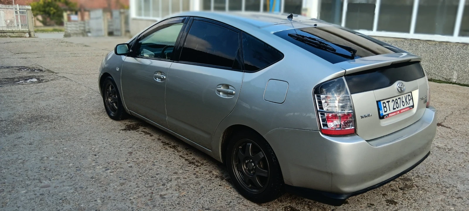 Toyota Prius  - изображение 4