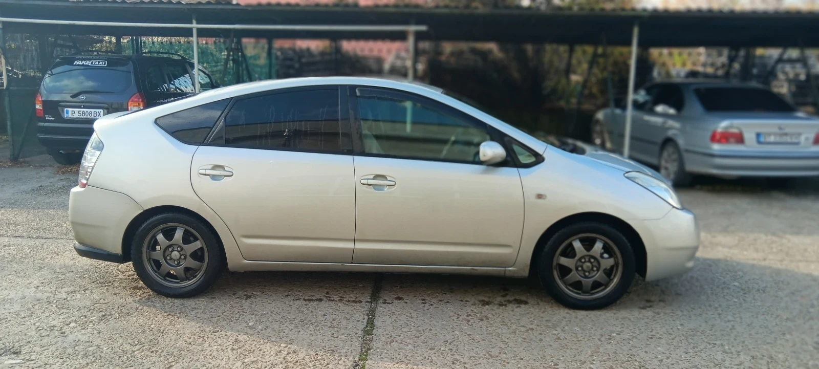 Toyota Prius  - изображение 3