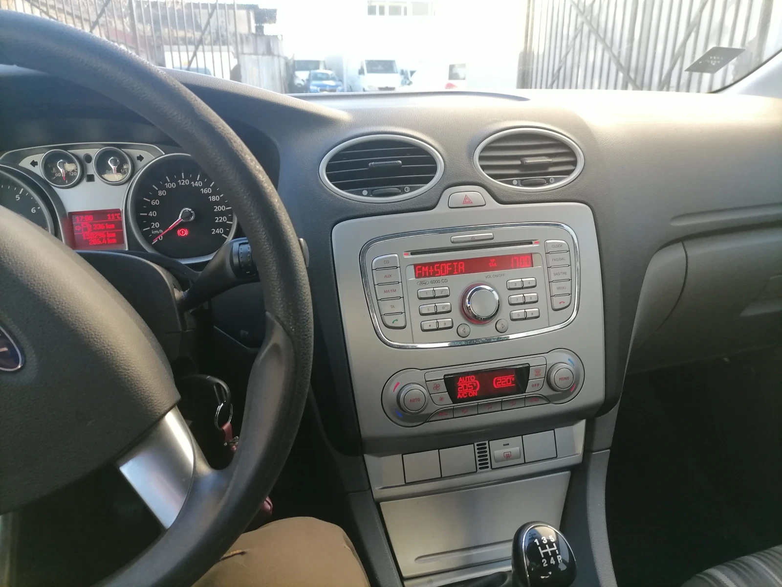 Ford Focus Trend 1.4 benzin - изображение 8