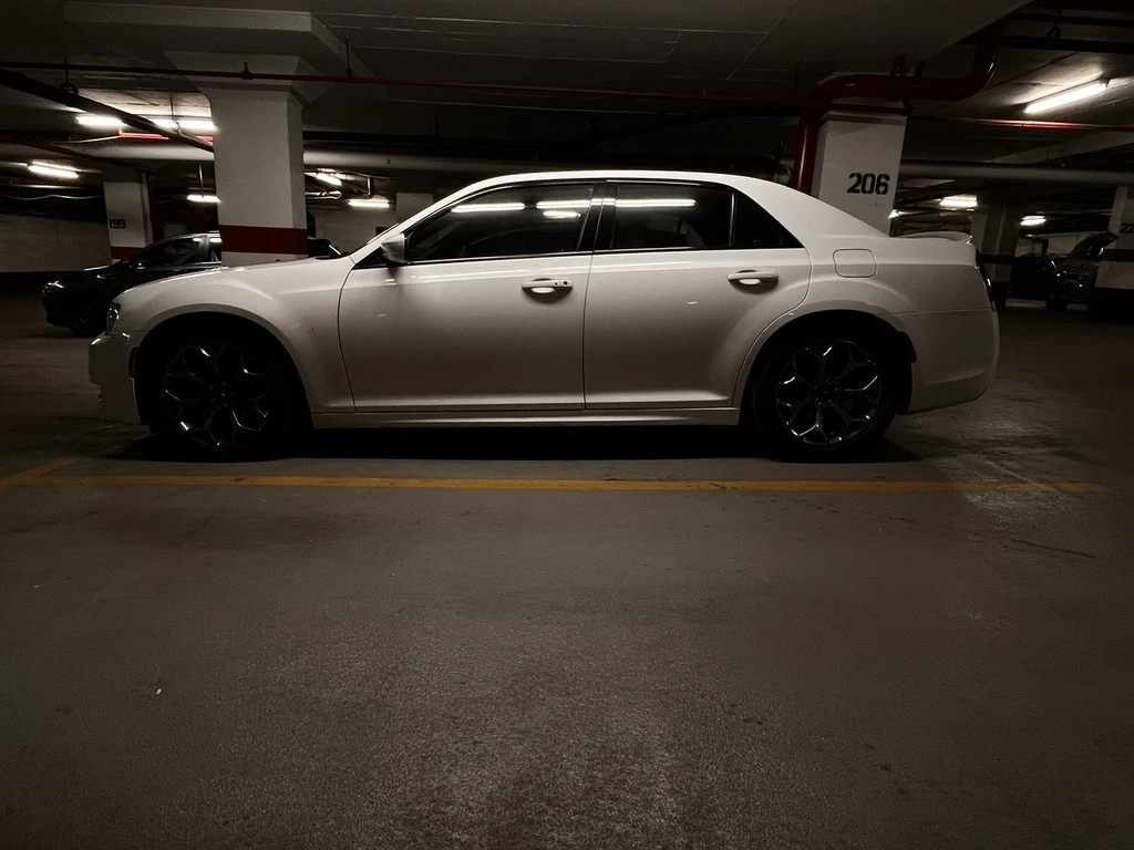 Chrysler 300c 5.7 V8 * * CARFAX * * АВТО КРЕДИТ * *  - изображение 4