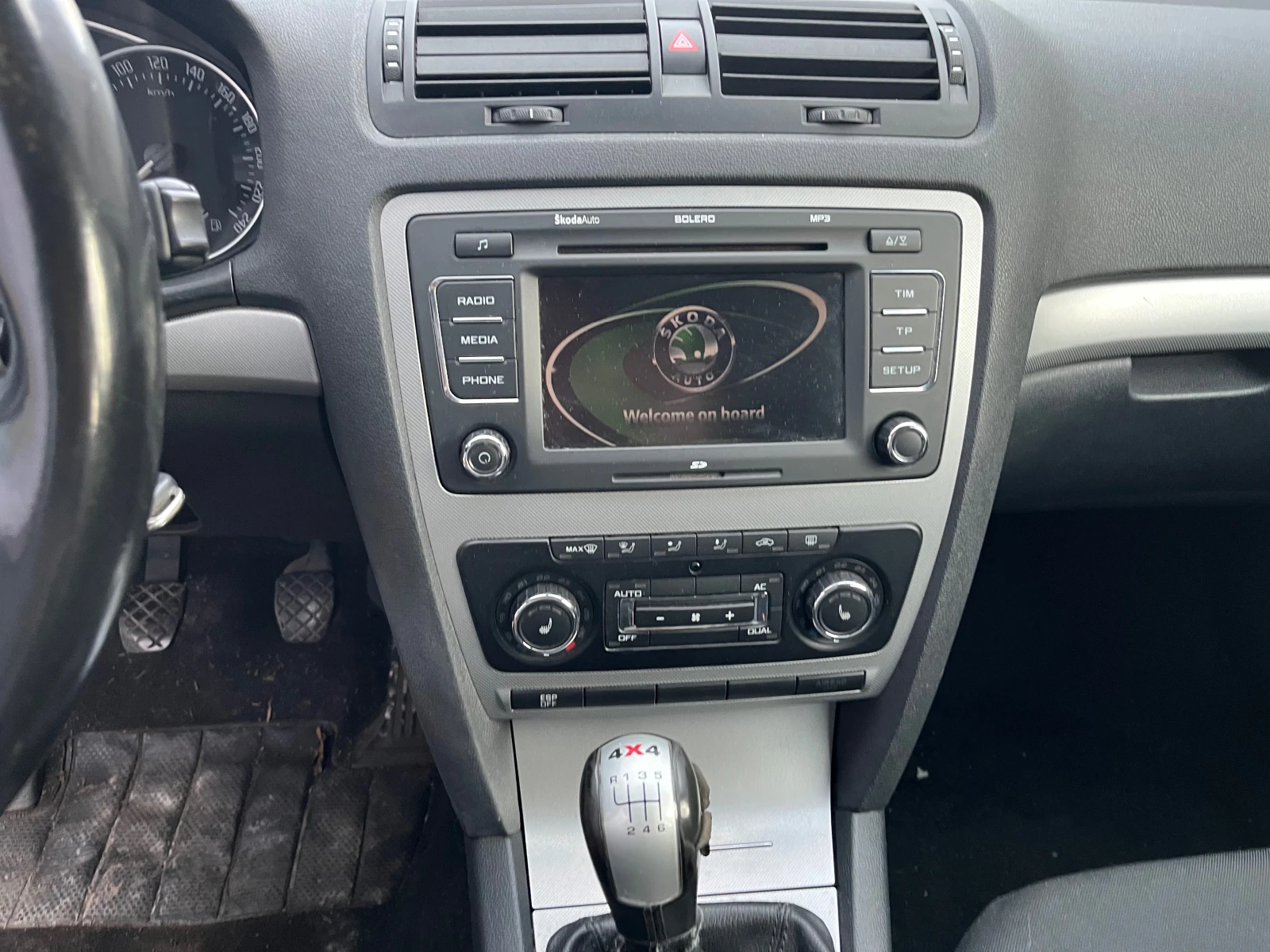 Skoda Octavia 1.8TSI 4X4 CDA, снимка 17 - Автомобили и джипове - 53375190