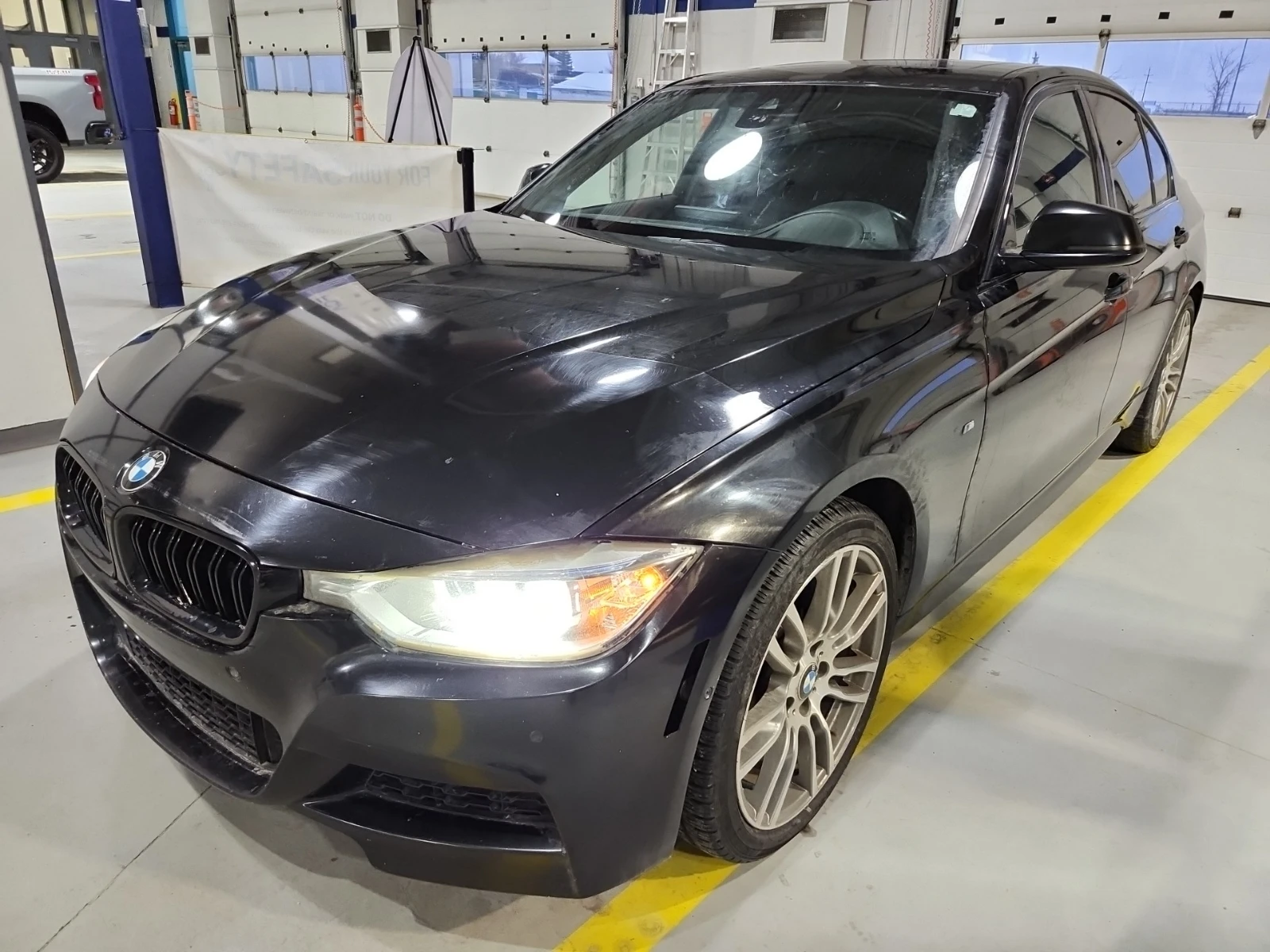BMW 335 i xDrive | HEAD UP | M-PACK | CARFAX | Mobile.bg � ����������� 1