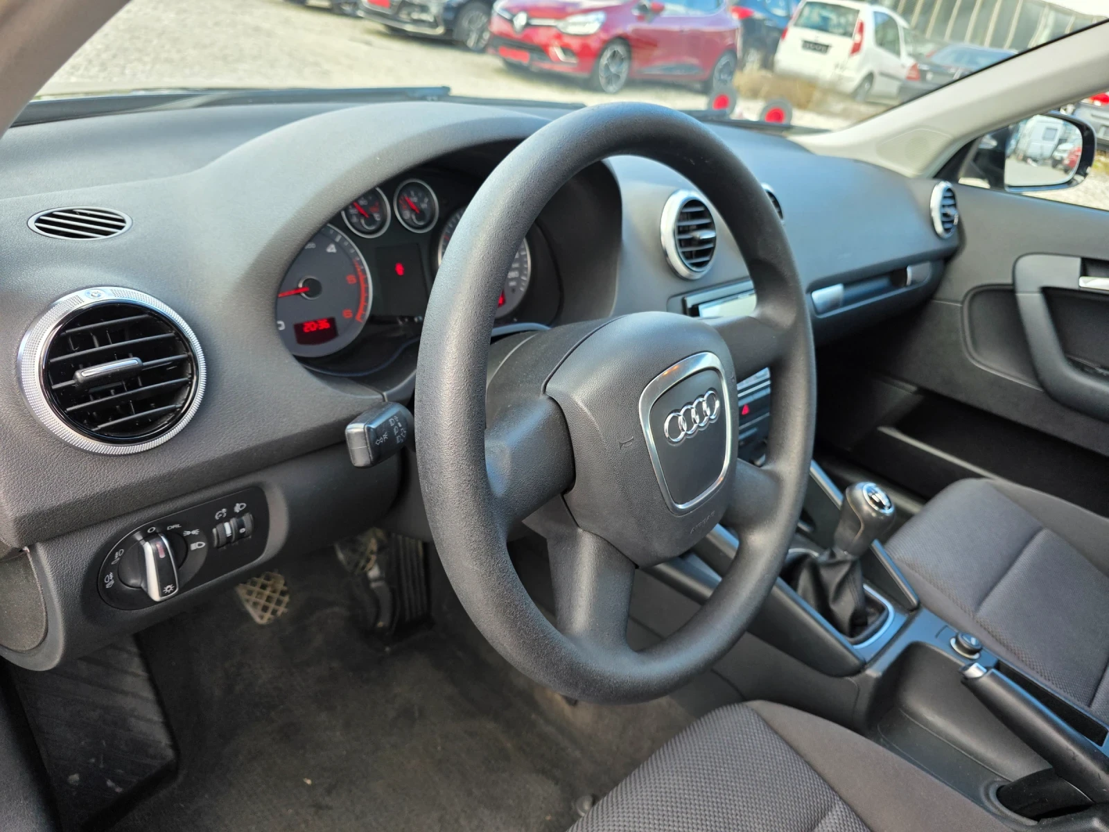 Audi A3 1.6 TDI 90k.c UNIKAT ITALIA EURO 5 - изображение 8