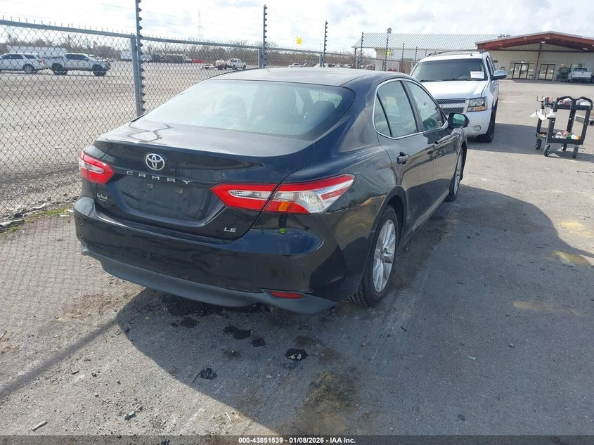 Toyota Camry 2.5l Le - изображение 4