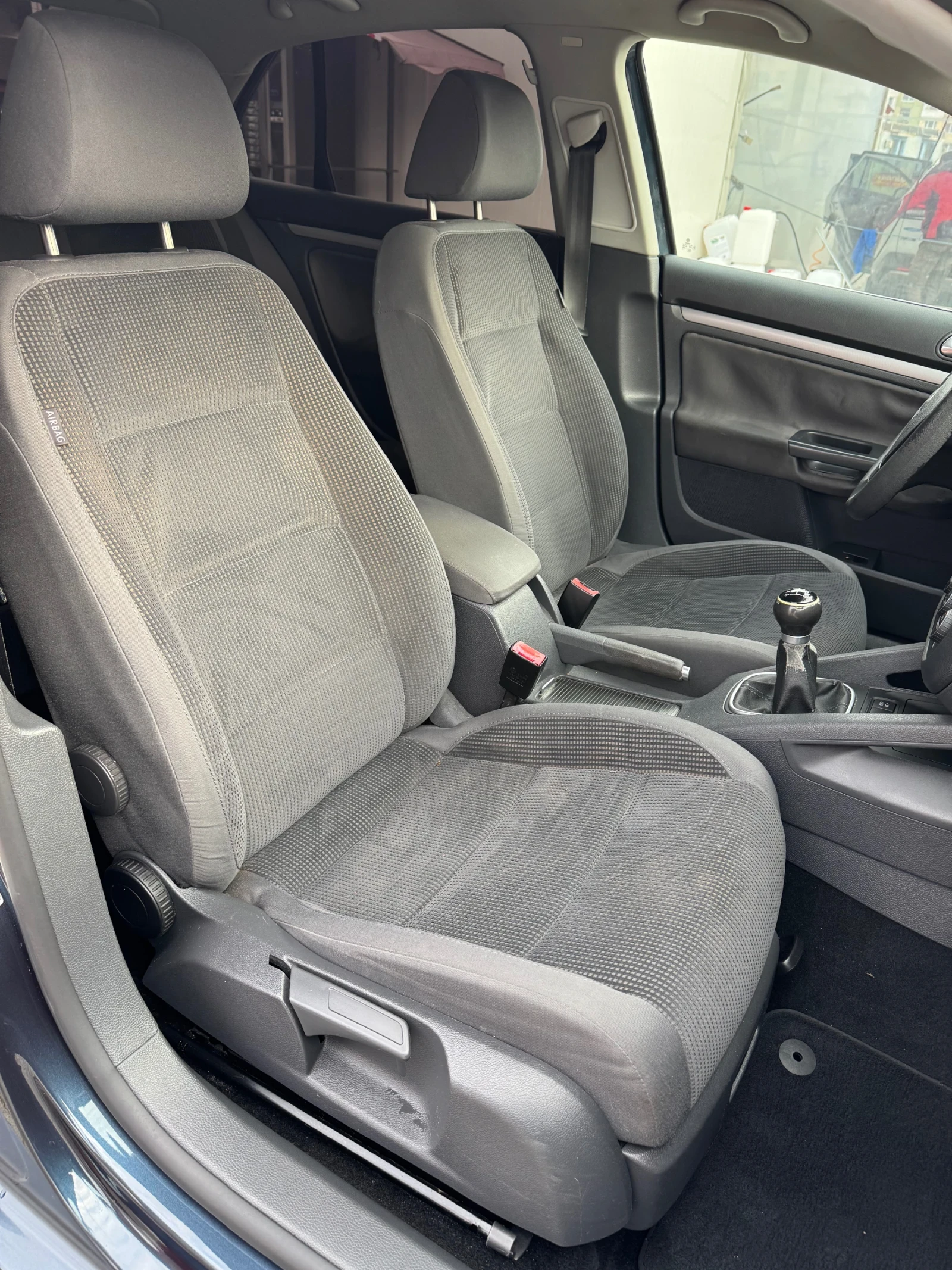 VW Jetta 1.8Т 150кс 6ск Германия , снимка 15 - Автомобили и джипове - 53877511