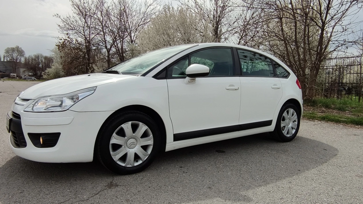 Citroen C4, снимка 2 - Автомобили и джипове - 54017876