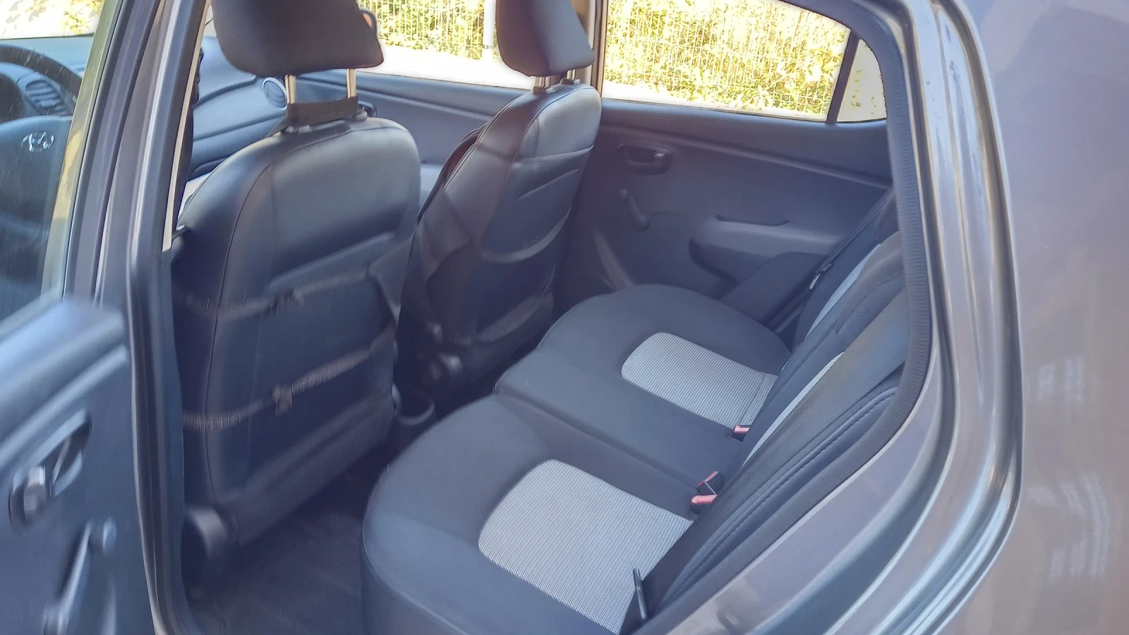 Hyundai I10, снимка 9 - Автомобили и джипове - 54562669