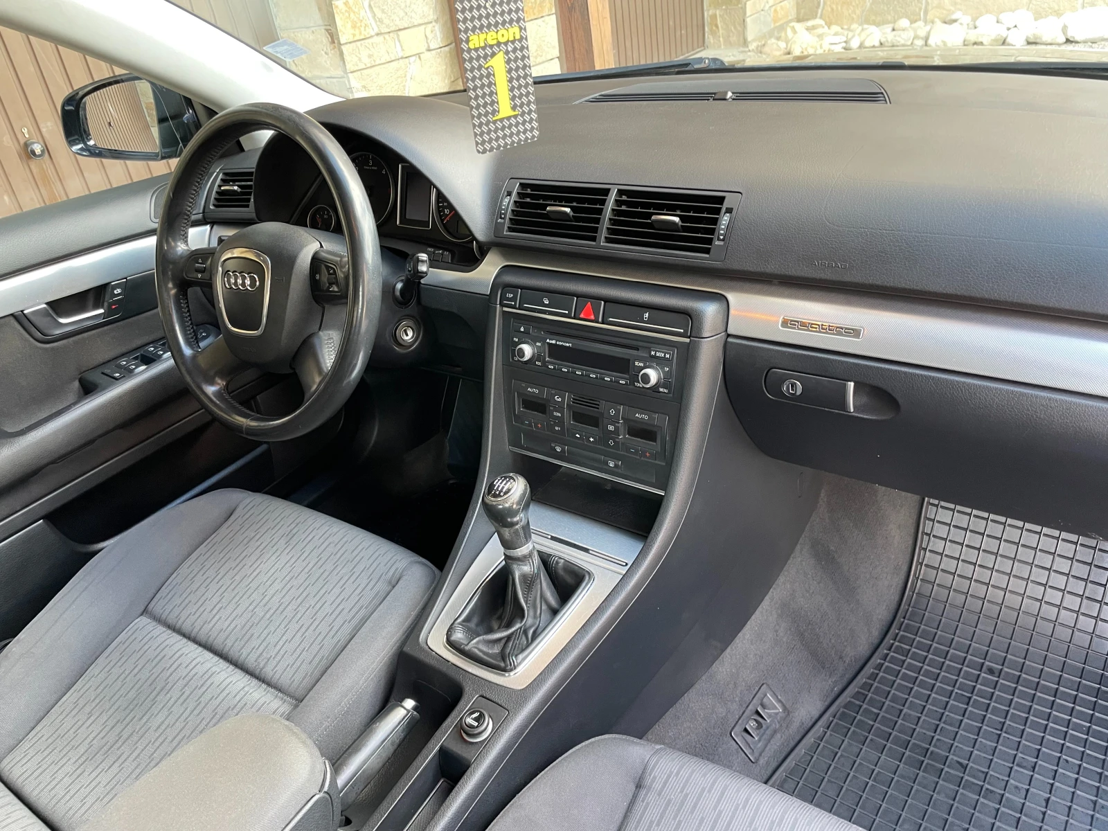 Audi A4 2.0 TDI S-line BPW quattro, снимка 11 - Автомобили и джипове - 54699161